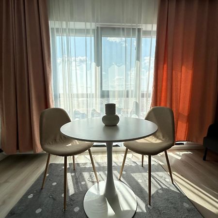 Elegant Studio With City Views - Prime Location - 02 Bucharest Exterior photo